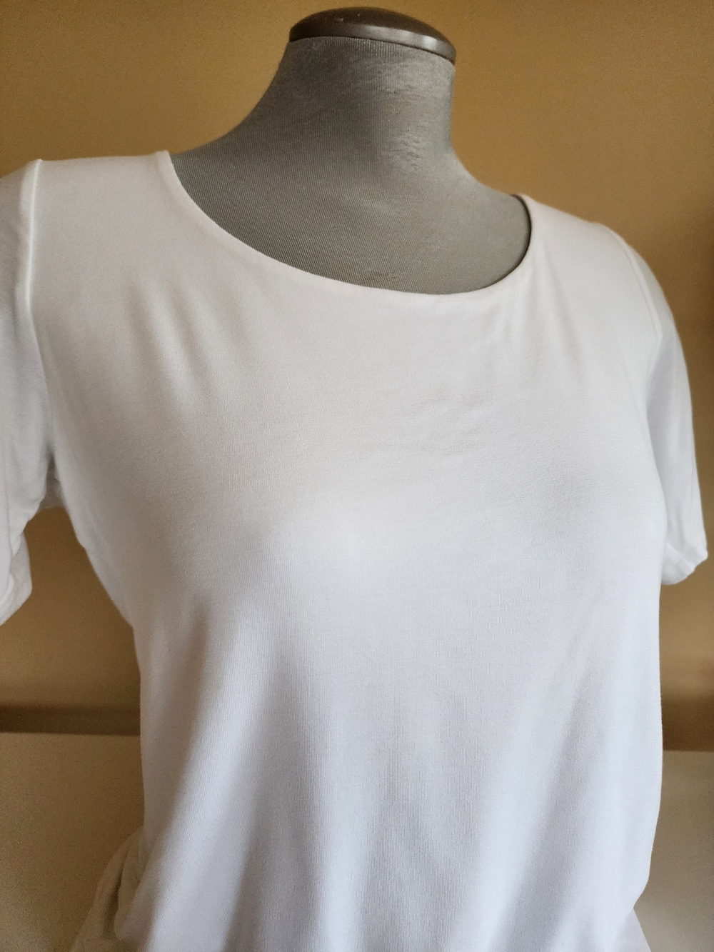 Brooks Brothers White Crewneck Women's Tank Top